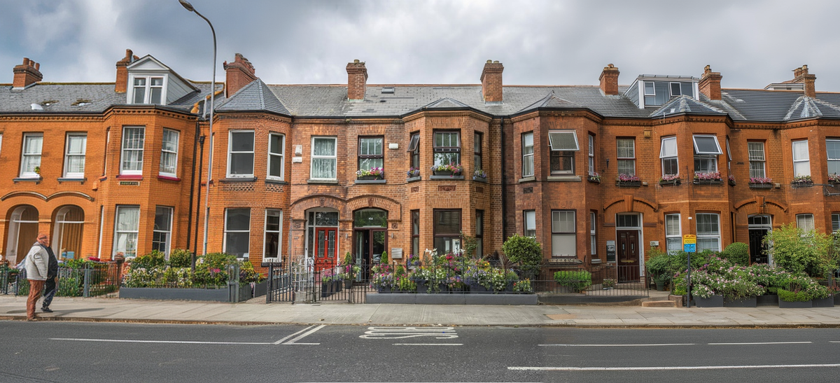 WIN A £650,000
HOME